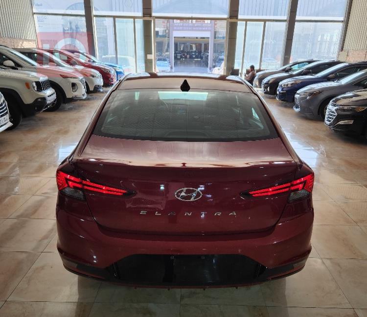 هيونداي النترا